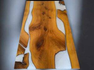 Esstisch Nussbaum – Epoxidharz – 160×90 – lagernd